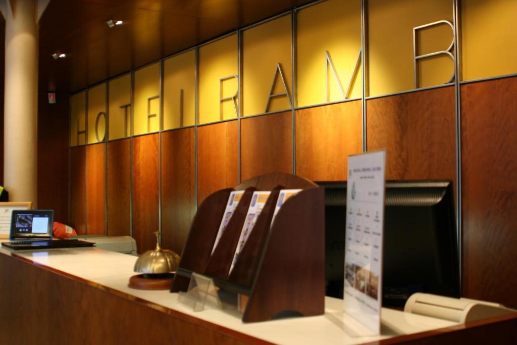 Hotel Rambla Figueres Eksteriør bilde
