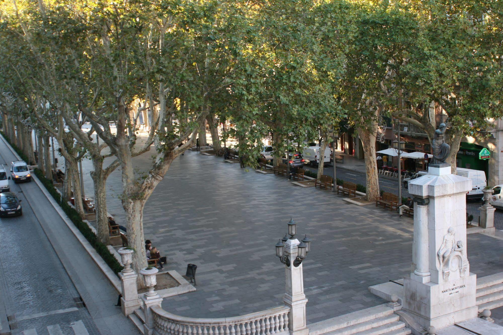 Hotel Rambla Figueres Eksteriør bilde