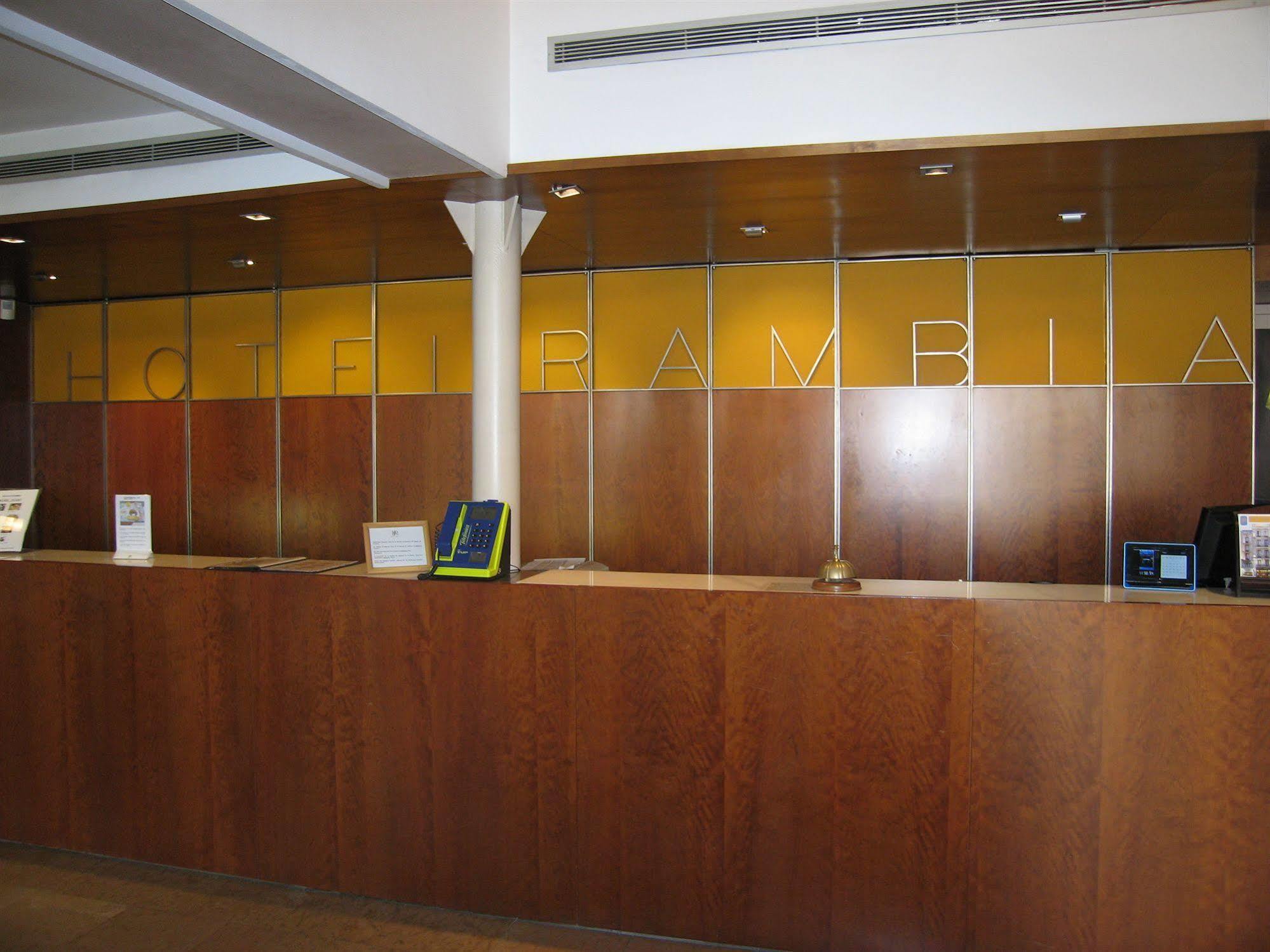 Hotel Rambla Figueres Eksteriør bilde